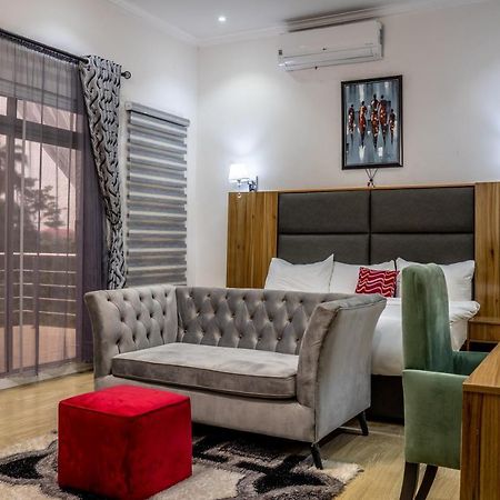 Hotel Nelson Mandela Gardens Okpanam Exteriér fotografie