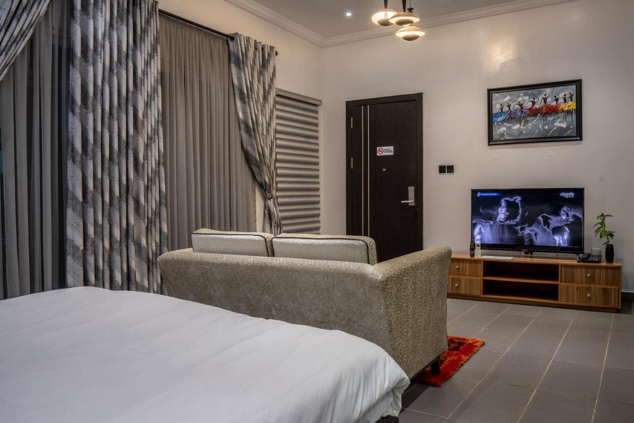 Hotel Nelson Mandela Gardens Okpanam Exteriér fotografie